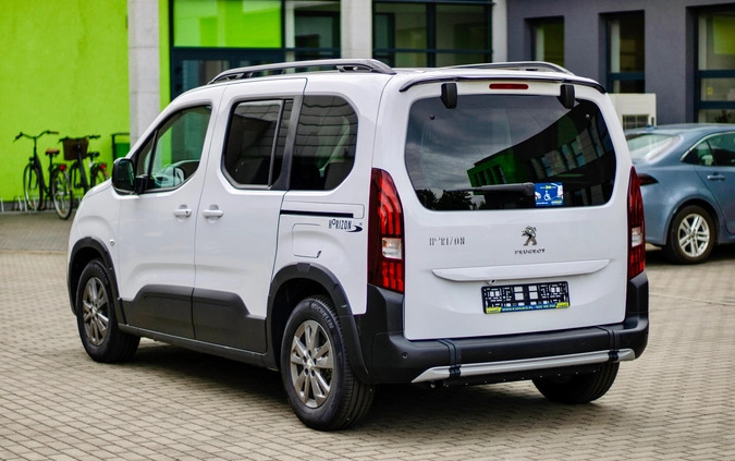 Peugeot Rifter cena 197500 przebieg: 10, rok produkcji 2024 z Chociwel małe 529